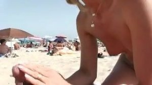 Video Porn Barat Pantai - Pasangan berhubungan seks di pantai - Beach sex